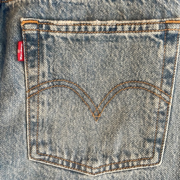 NWT Levi’s Wedgie Straight High-Rise Jean Light Denim from Aritzia - Picture 11 of 12